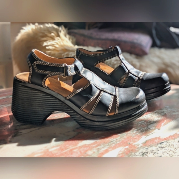 LOWER EAST SIDE Shoes - Y2K Lower East Side Strappy Brown Chunky Heel Sandals 7.5 Vintage Retro Street